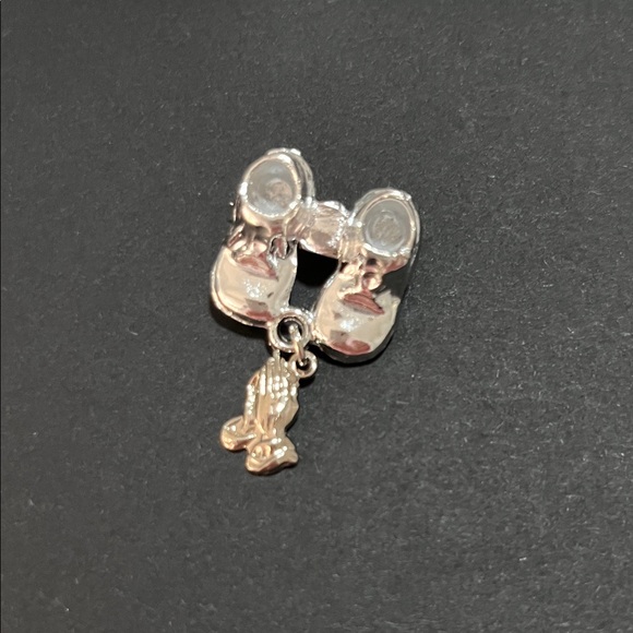 Source Unknown Jewelry - Vintage Silver Baby Shoes Praying Hands Pin
